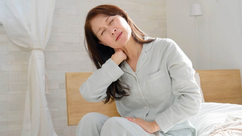 Ngủ sai tư thế là nguyên nhân gây đau cổ vai gáy phổ biến