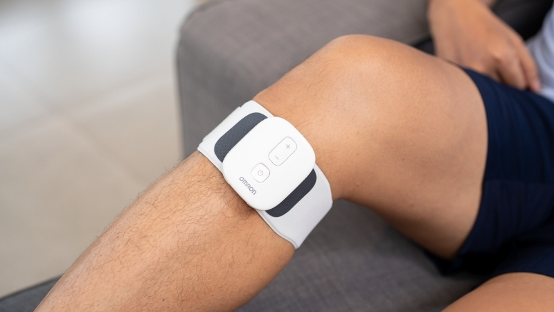 Máy massage xung điện trị liệu Omron hỗ trợ giảm đau