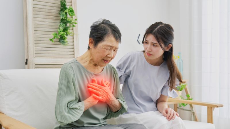 Bệnh tim làm giảm lưu lượng máu, gây huyết áp thấp