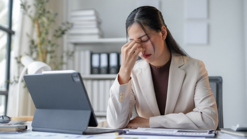 Căng thẳng hoặc lo lắng sẽ dễ dẫn đến tăng huyết áp đột ngột