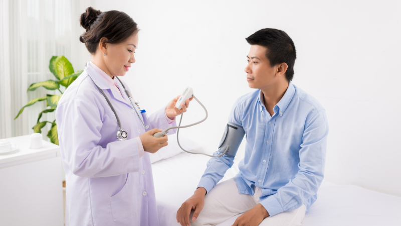 Người bệnh cần tuân thủ chỉ định của bác sĩ khi sử dụng thuốc huyết áp cao