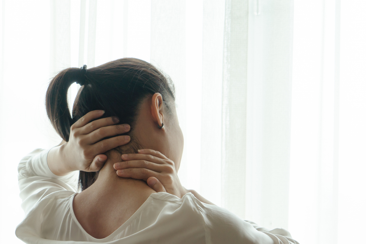 ปวดคอบ่าไหล่ 