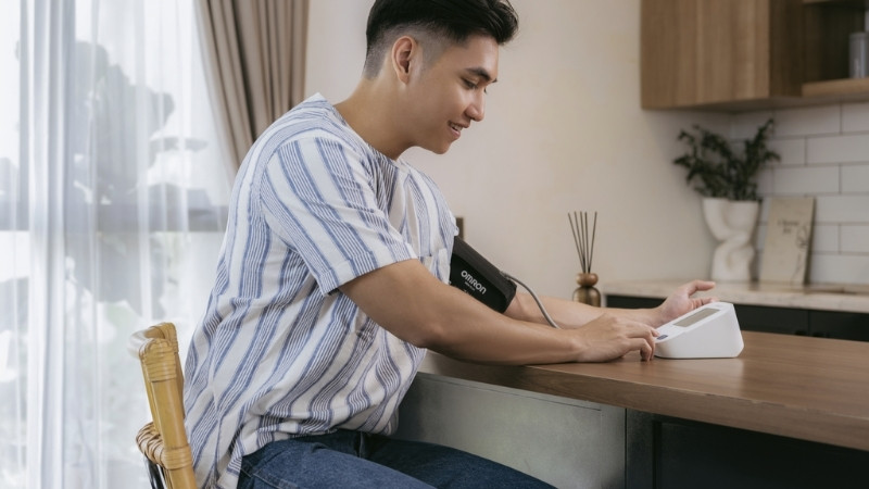 Đo huyết áp hỗ trợ theo dõi sức khỏe