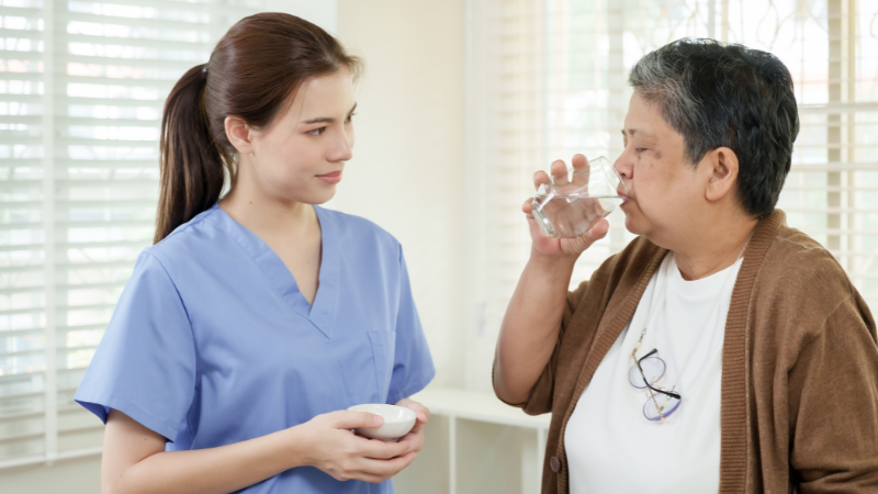Huyết áp cao bao nhiêu thì phải uống thuốc phụ thuộc vào mức độ tăng huyết áp và chỉ định của bác sĩ