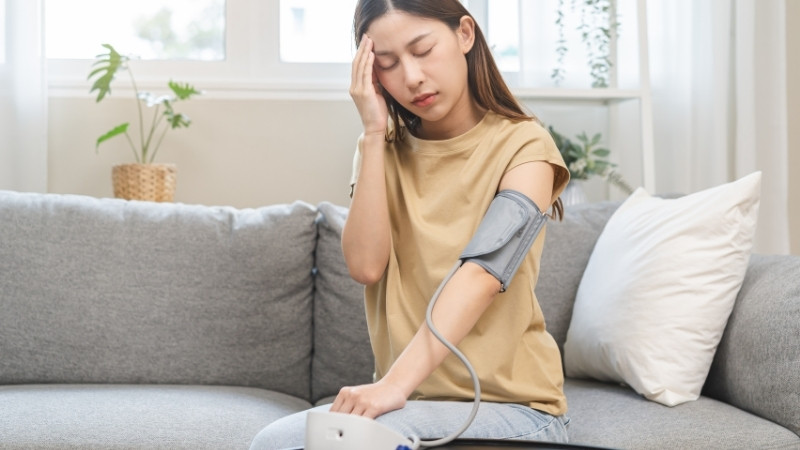 Tụt huyết áp là tình trạng huyết áp trong cơ thể giảm xuống dưới mức bình thường