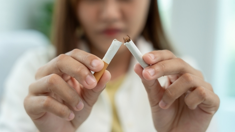 Hút thuốc nguyên nhân tiềm ẩn dẫn đến tăng huyết áp đột ngột
